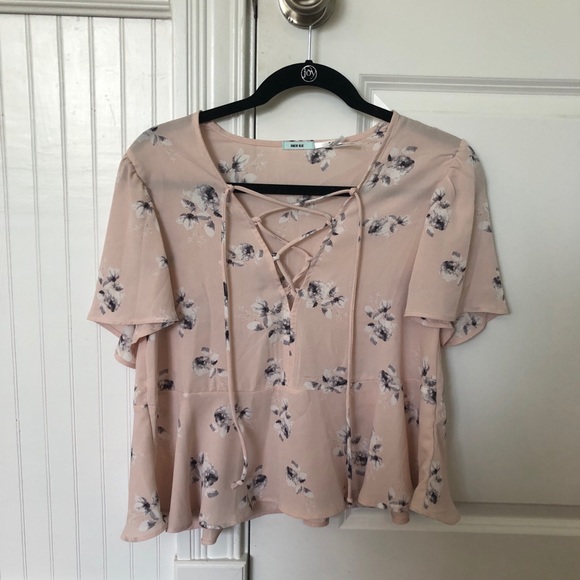 UO Flower Top - Picture 4 of 5